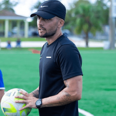 A soccer training session with Playse